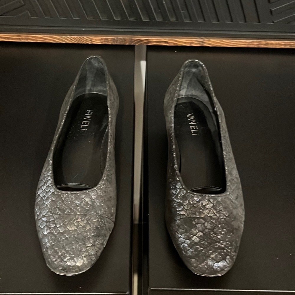 Vaneli Flats with heel